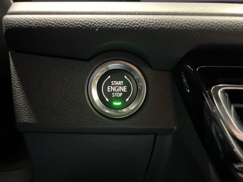 New 2026 Chevrolet Traverse LT w/ Midnight/Sport Edition image 15