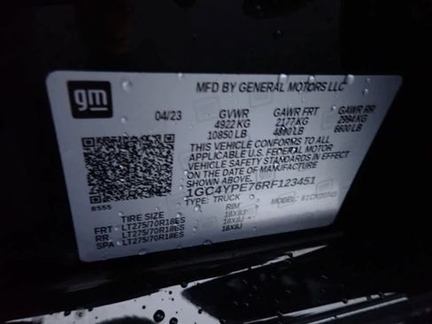 Certified 2024 Chevrolet Silverado 2500 LTZ w/ LTZ Convenience Package image 29