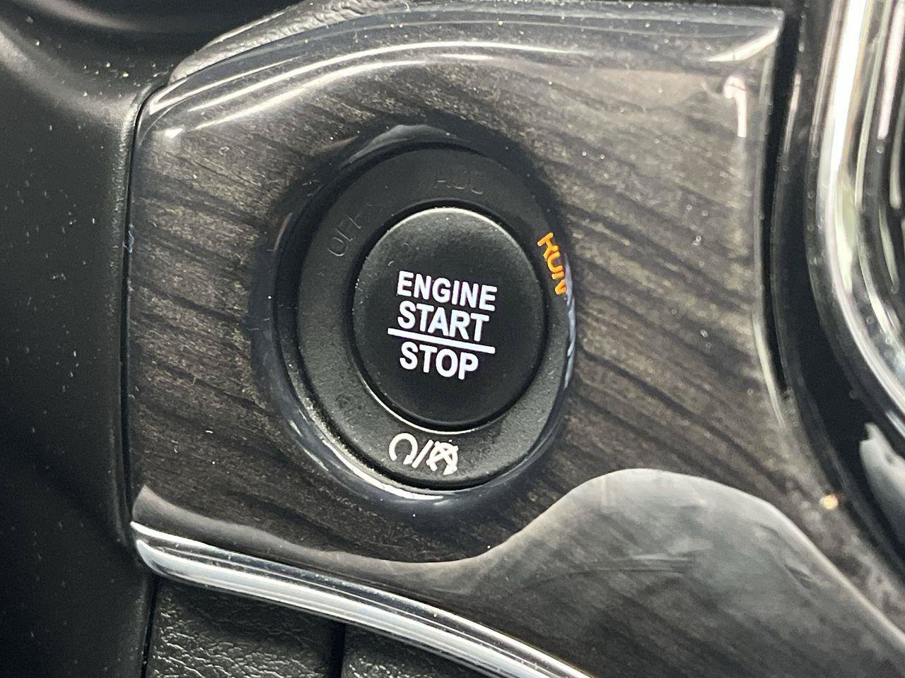Used 2019 Jeep Grand Cherokee Overland AWD/4WD image 21