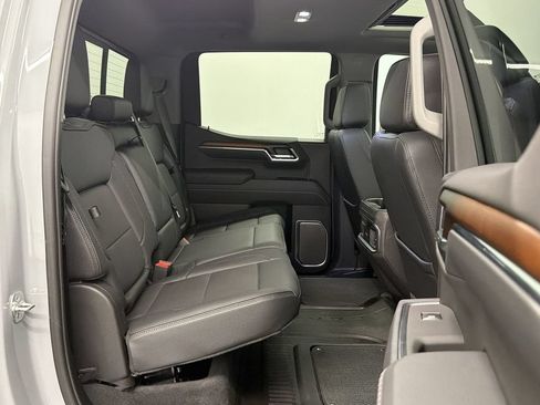 Used 2025 GMC Sierra 1500 Denali w/ Technology Package AWD/4WD image 28