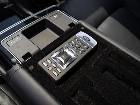 Used 2021 Land Rover Range Rover Autobiography Fifty Edition AWD/4WD image 42