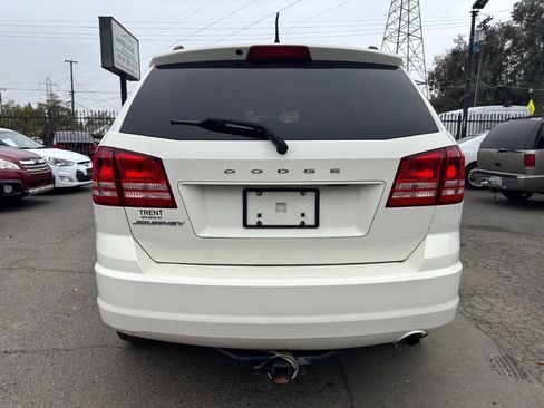 Used 2017 Dodge Journey SE w/ Flexible Seating Group image 25