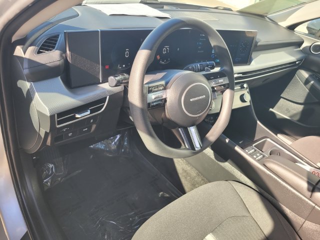 Used 2025 Hyundai Sonata SEL FWD image 12