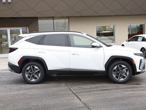 New 2026 Hyundai Tucson SEL image 2