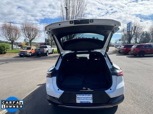 Used 2024 Chevrolet Equinox EV LT image 10