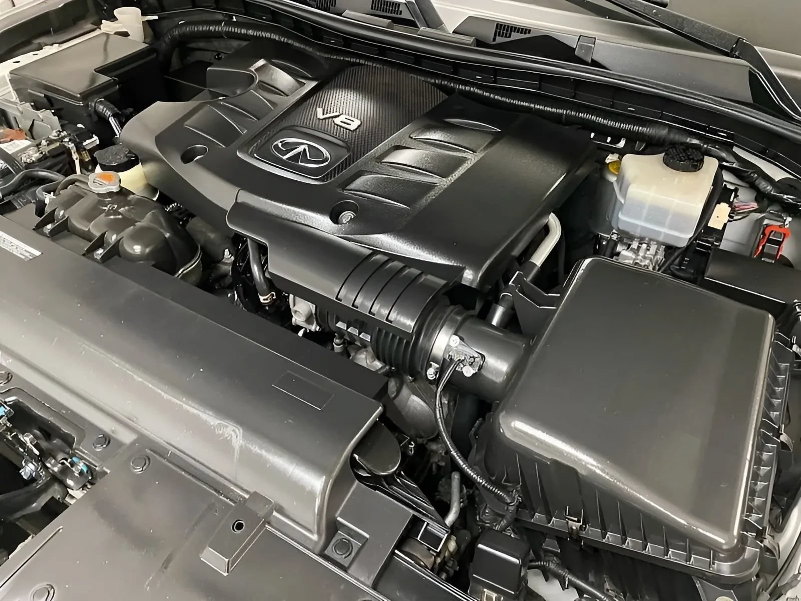 Used 2015 INFINITI QX80 2WD image 16