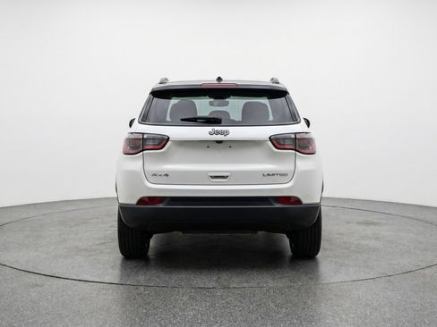 Used 2025 Jeep Compass Limited AWD/4WD image 7