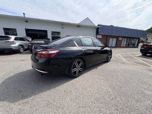 Used 2017 Honda Accord Sport image 53