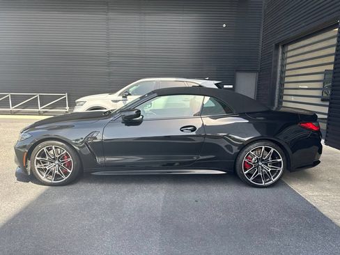 Used 2022 BMW M4 xDrive Competition AWD/4WD image 2