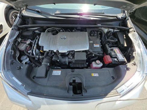 Used 2022 Toyota Prius LE FWD image 14