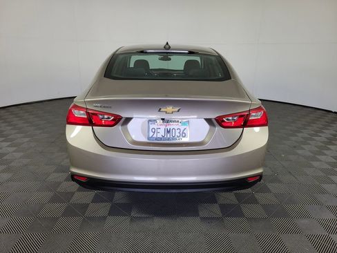 Used 2022 Chevrolet Malibu LS image 5