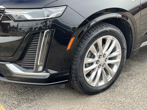 Used 2020 Cadillac XT6 Premium Luxury FWD image 8