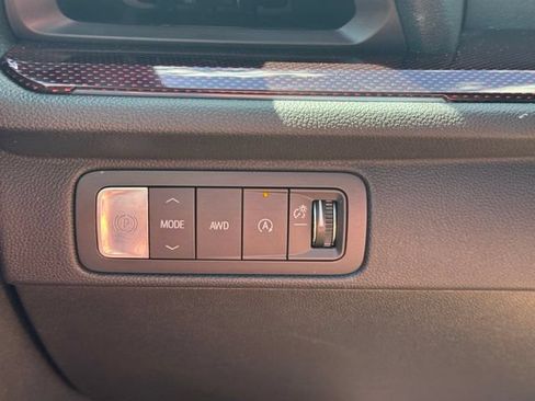 Used 2026 Chevrolet Traverse Z71 AWD/4WD image 31