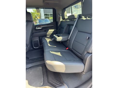 Used 2025 Chevrolet Silverado 1500 RST AWD/4WD image 19