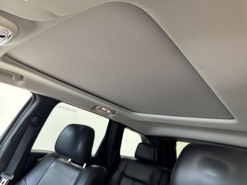 Used 2012 Jeep Grand Cherokee Altitude AWD/4WD image 19