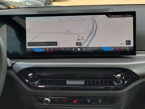 Certified 2025 BMW 330i 330i w/ Convenience Package image 33