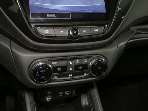 Used 2021 Chevrolet TrailBlazer LT w/ Convenience Package image 25