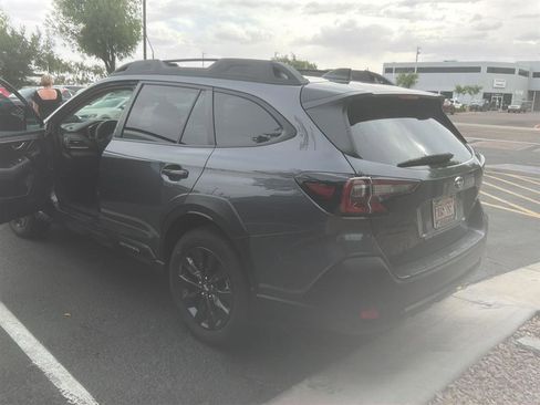 Used 2025 Subaru Outback Onyx Edition w/ Popular Package #2 image 3