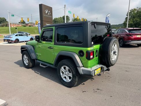 Used 2018 Jeep Wrangler Sport AWD/4WD image 4
