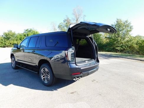 New 2026 Chevrolet Suburban Z71 w/ Comfort Package image 26