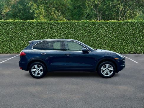 Used 2014 Porsche Cayenne AWD/4WD image 2