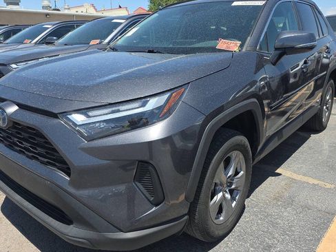 Used 2024 Toyota RAV4 LE AWD/4WD image 5