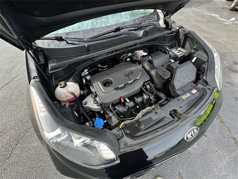 Used 2022 Kia Sportage LX w/ LX FWD Value Edition Package image 31