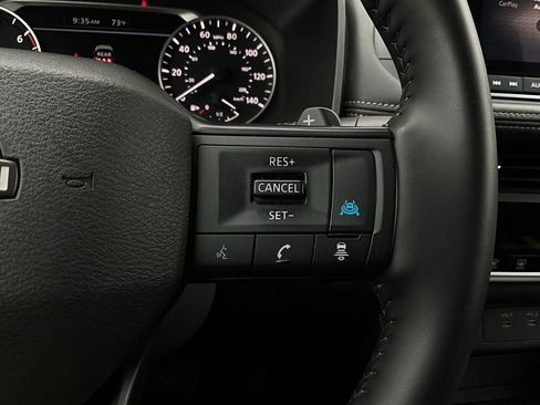 Used 2025 Nissan Rogue SV image 34