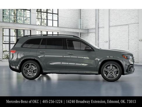 New 2026 Mercedes-Benz GLS 450 4MATIC image 15