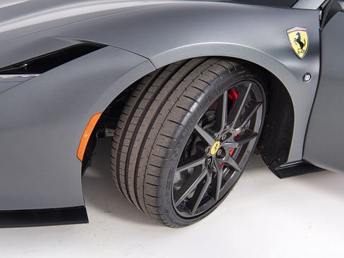 Certified 2023 Ferrari F8 Tributo RWD image 28