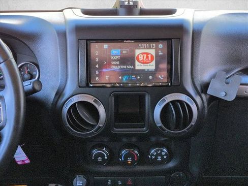 Used 2017 Jeep Wrangler Unlimited Sport w/ Connectivity Group image 10