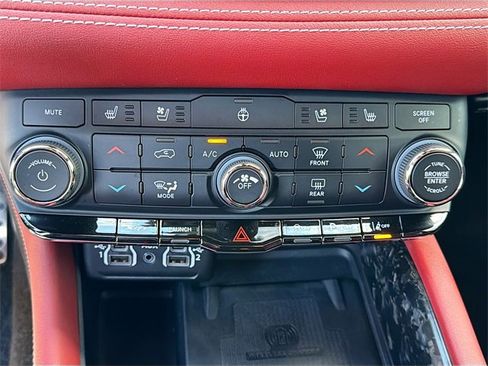 Used 2023 Dodge Durango SRT Hellcat image 36