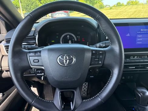 Used 2025 Toyota Camry SE w/ Multimedia Upgrade Package FWD image 20