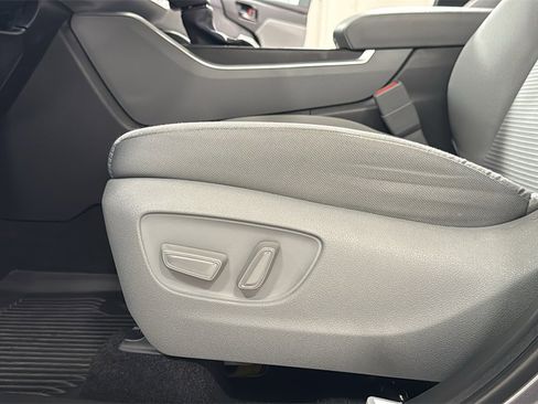 Certified 2024 Toyota Highlander LE image 14