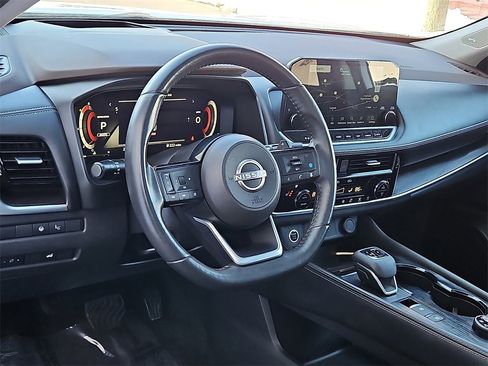 Used 2023 Nissan Rogue Platinum w/ Platinum Premium Package image 28