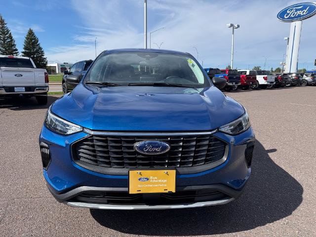 Certified 2023 Ford Escape Active AWD/4WD image 2