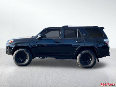 Certified 2024 Toyota 4Runner TRD Off-Road Premium w/ Moonroof Package AWD/4WD image 4
