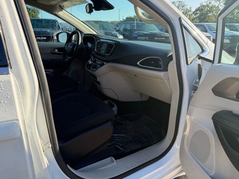 Certified 2023 Chrysler Voyager LX FWD image 28