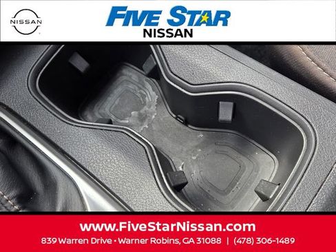 Used 2025 Nissan Frontier SV w/ Tow Package AWD/4WD image 22