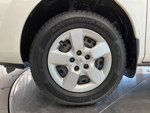 Used 2014 Nissan Rogue S image 35