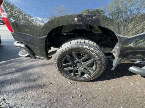 Used 2024 Chevrolet Silverado 1500 Custom w/ Turbomax Blackout Package image 9