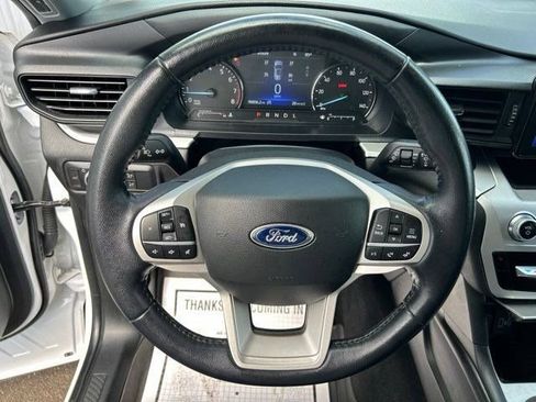 Used 2022 Ford Explorer XLT RWD image 14