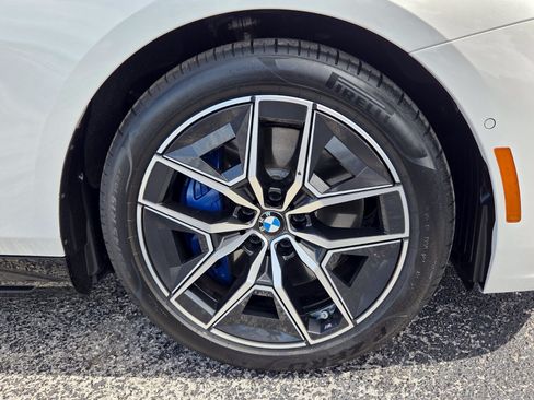 New 2025 BMW i5 M60 w/ Premium Package AWD/4WD image 9