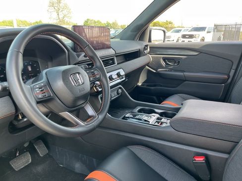 Certified 2026 Honda Passport TrailSport image 19