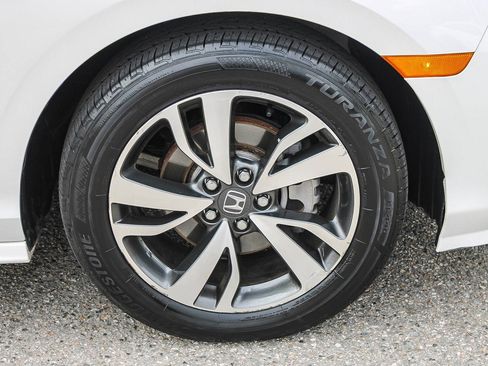 Used 2023 Honda Odyssey Touring image 11