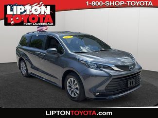 Used 2025 Toyota Sienna XLE FWD video 1