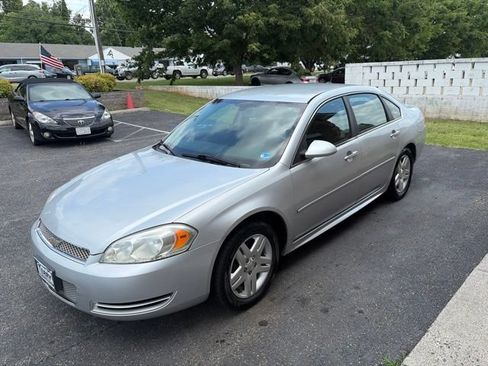 Used 2013 Chevrolet Impala LT FWD image 2