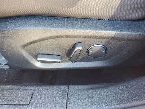 Used 2019 Ford Fusion SE w/ Equipment Group 151A image 19