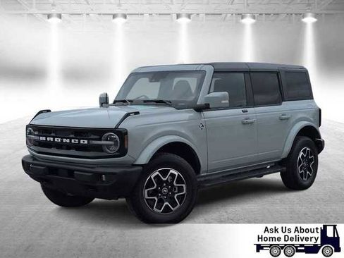 Used 2024 Ford Bronco Outer Banks AWD/4WD image 1