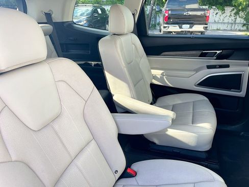 Used 2022 Kia Telluride EX w/ EX Premium Package AWD/4WD image 30